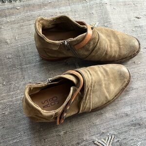 AS 98 Bryan suede booties 39 8.5